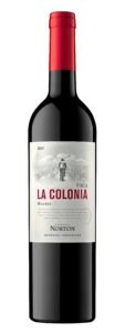Finca La Colonia, un homenaje de Norton a su gente