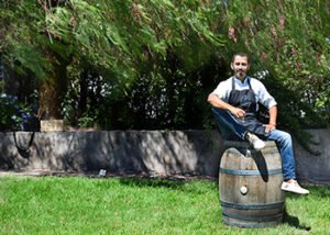 El chef Lucas Bustos compró un restaurante al otro lado del charco: O Grelo en Galicia