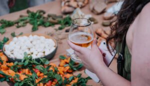 Una cerveza a base de uva tinta se suma a la fiesta de la Vendimia ¿Cuál es?