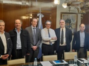 Bodegas de Argentina busca destrabar los pagos al exterior para el sector