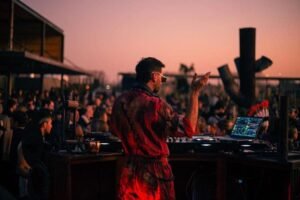 Bodega Maal Wines hace un nuevo sunset electrónico