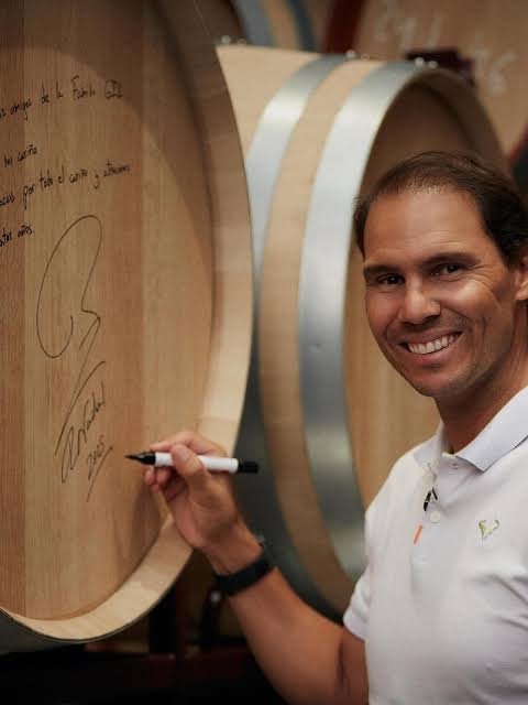 «La fiera de Manacor» ruge en el mundo del vino con su lanzamiento «El Tenista»